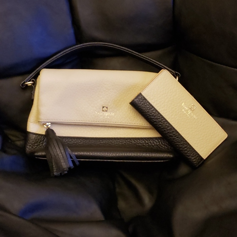 Excellent condition Kate Spade bag/matching wallet